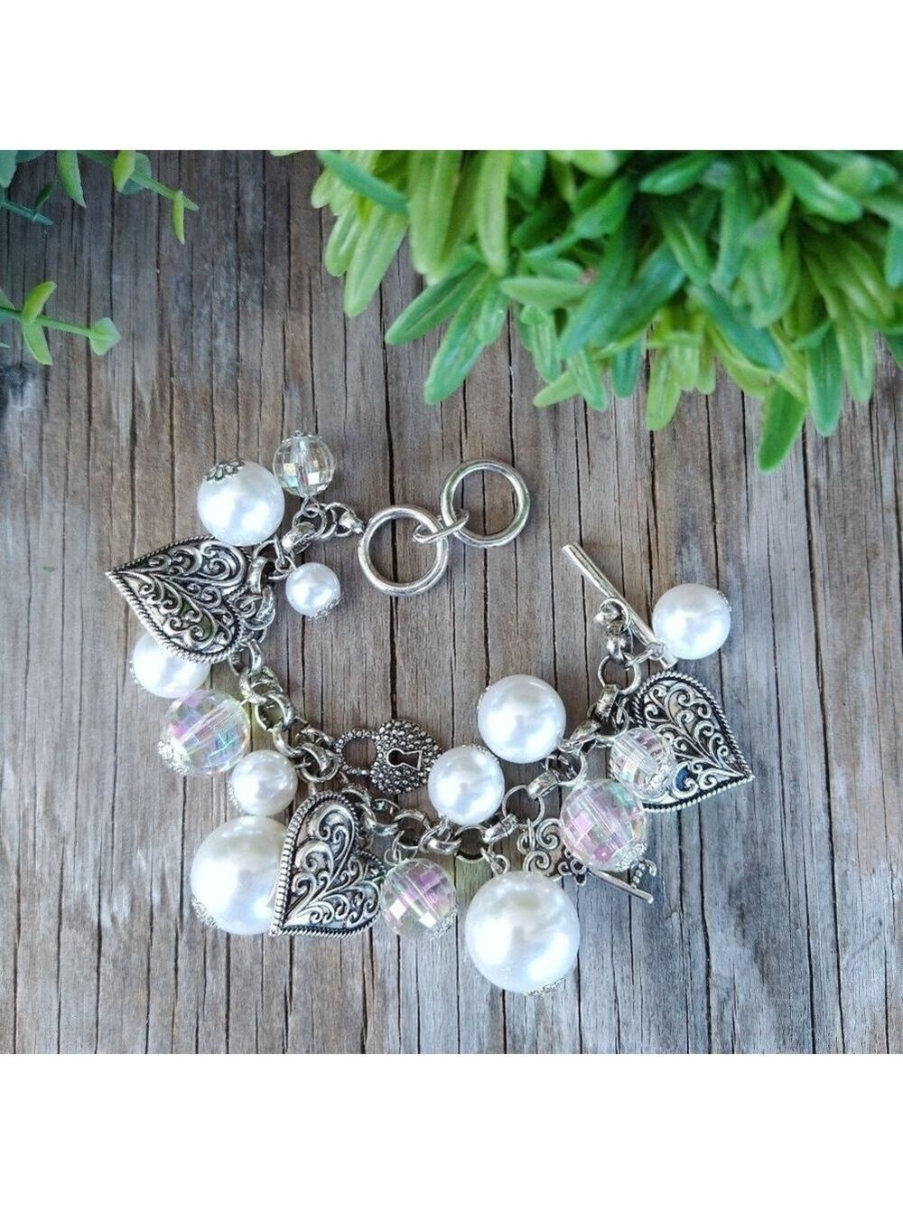 NWT Pearl Heart And Key Charms Toggle